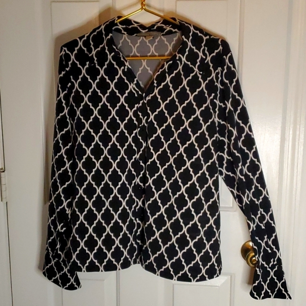 By Design Womens Collar Button Down Stretch Top with Large Cuffs